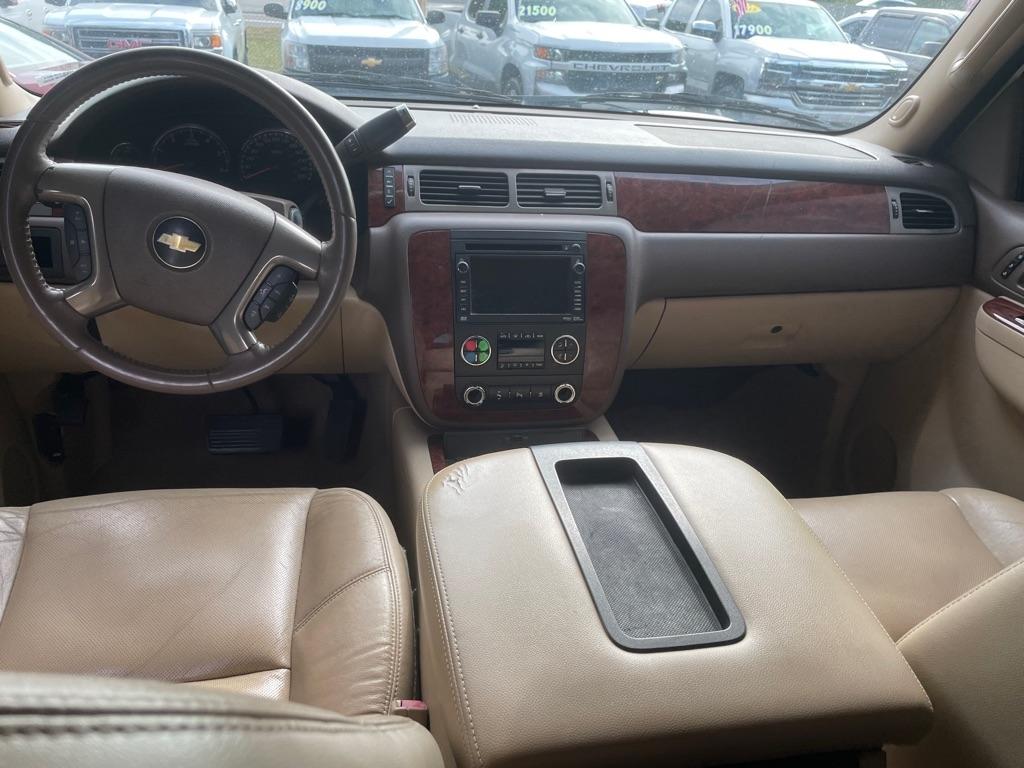 Chevrolet Tahoe LTZ 2WD 2011