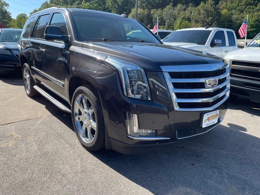 Cadillac Escalade Luxury 4WD 2017