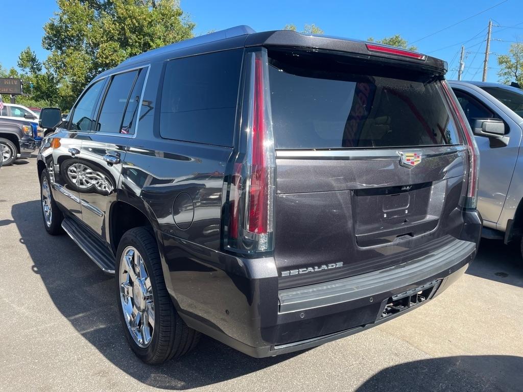 Cadillac Escalade Luxury 4WD 2017