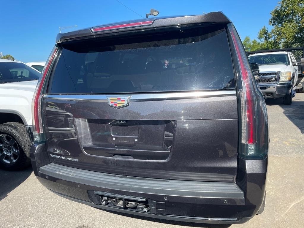 Cadillac Escalade Luxury 4WD 2017