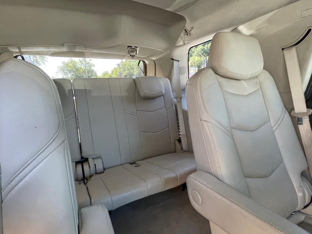 Cadillac Escalade Luxury 4WD 2017