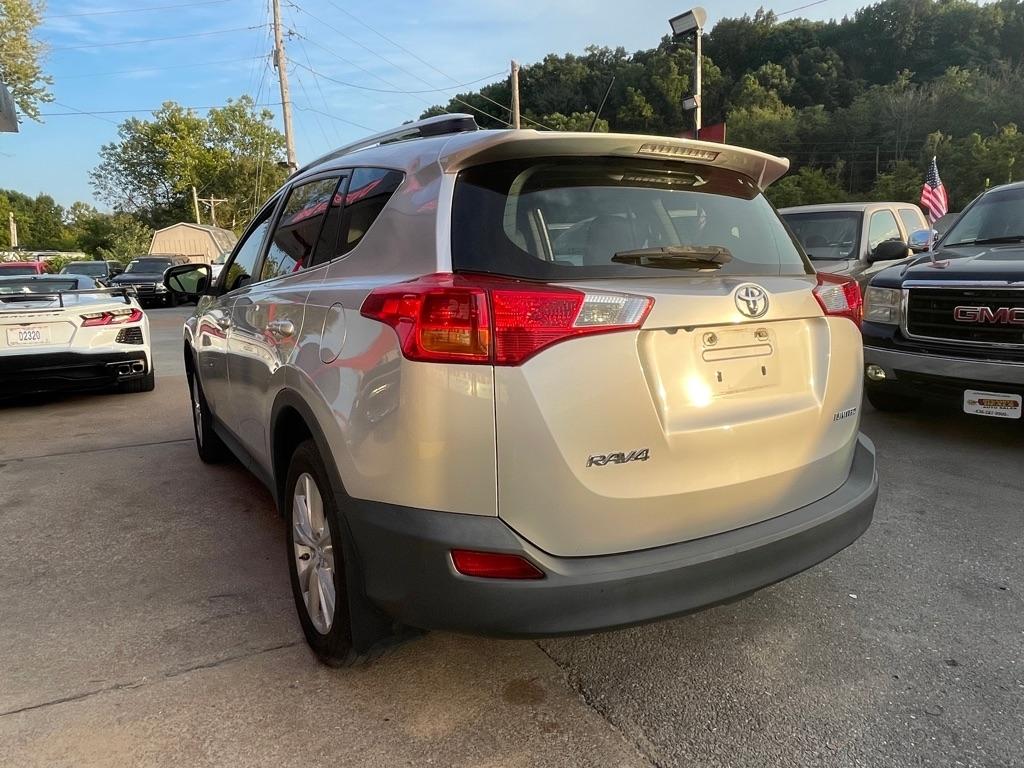 Toyota RAV4 Limited FWD 2015