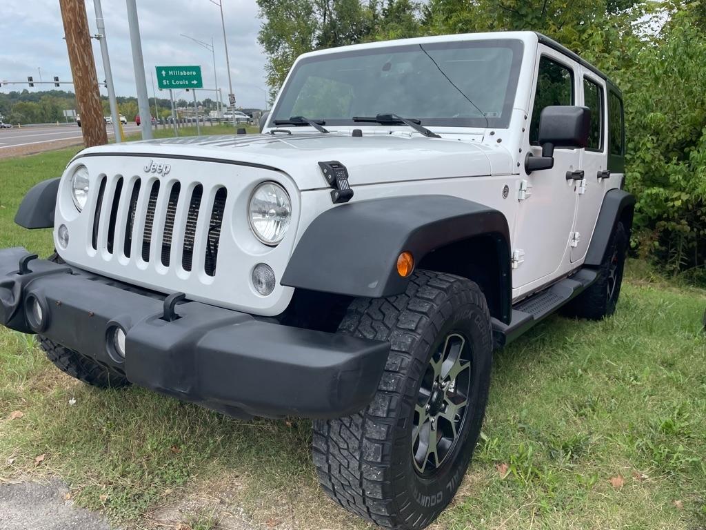 Jeep Wrangler photo 4