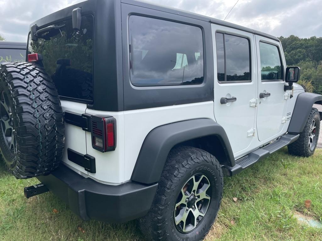 Jeep Wrangler photo 6