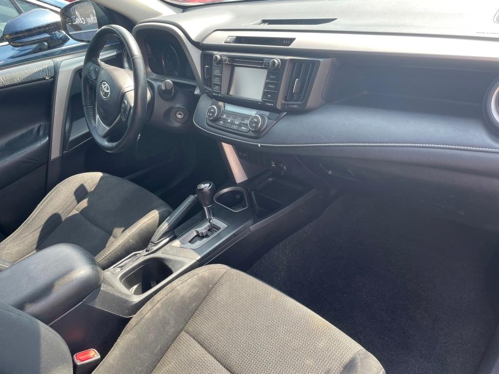 Toyota RAV4 XLE AWD 2017