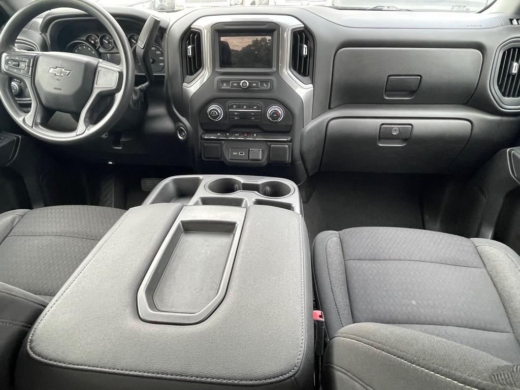 Chevrolet Silverado 1500 Custom Crew Cab 4WD 2023