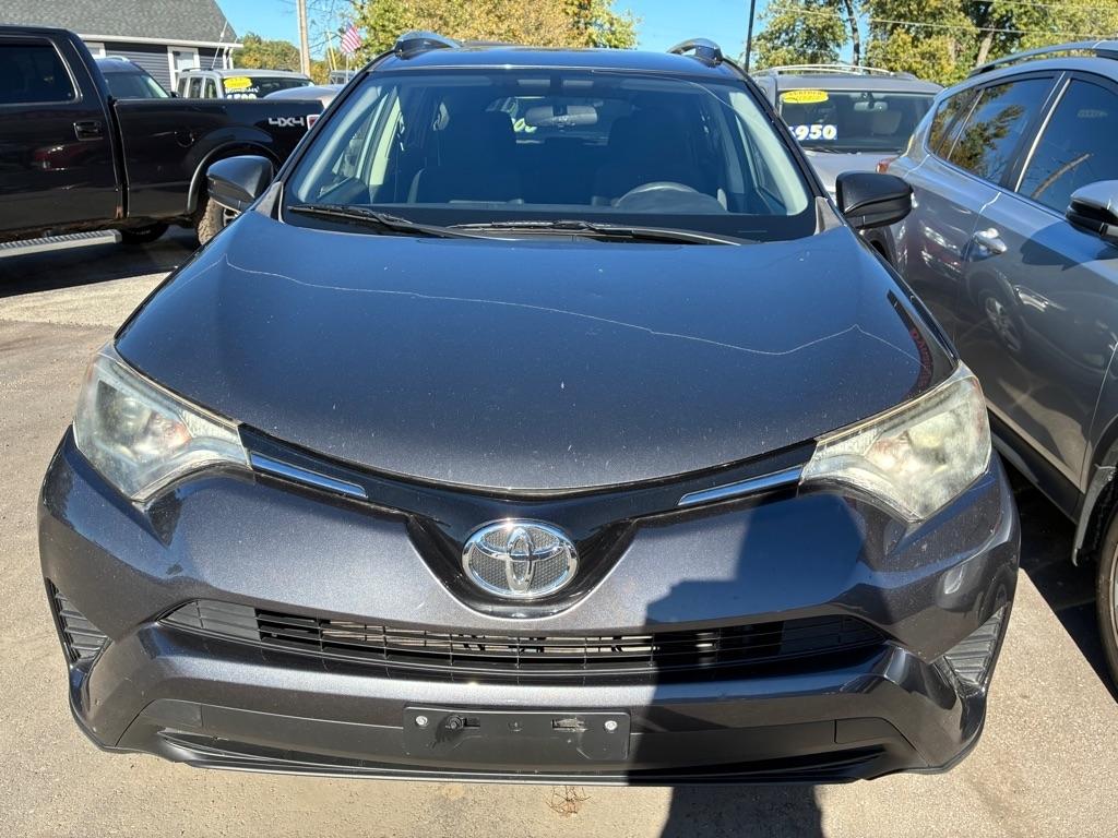 Toyota RAV4 LE FWD 2016