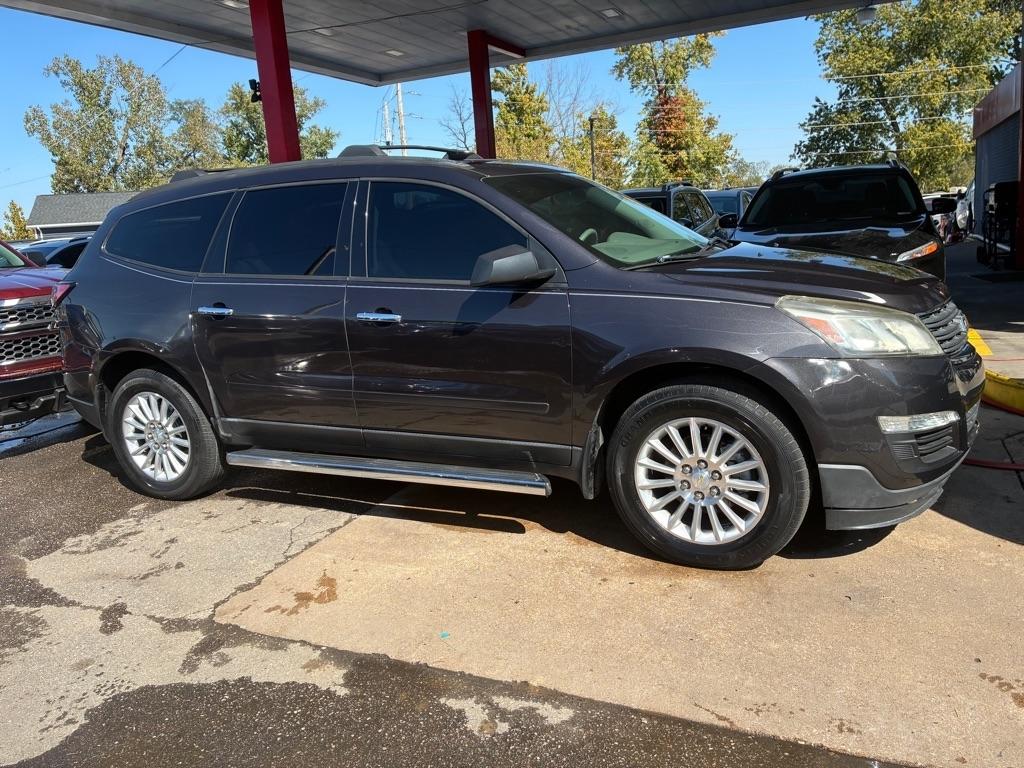 Chevrolet Traverse LS FWD w/PDC 2017