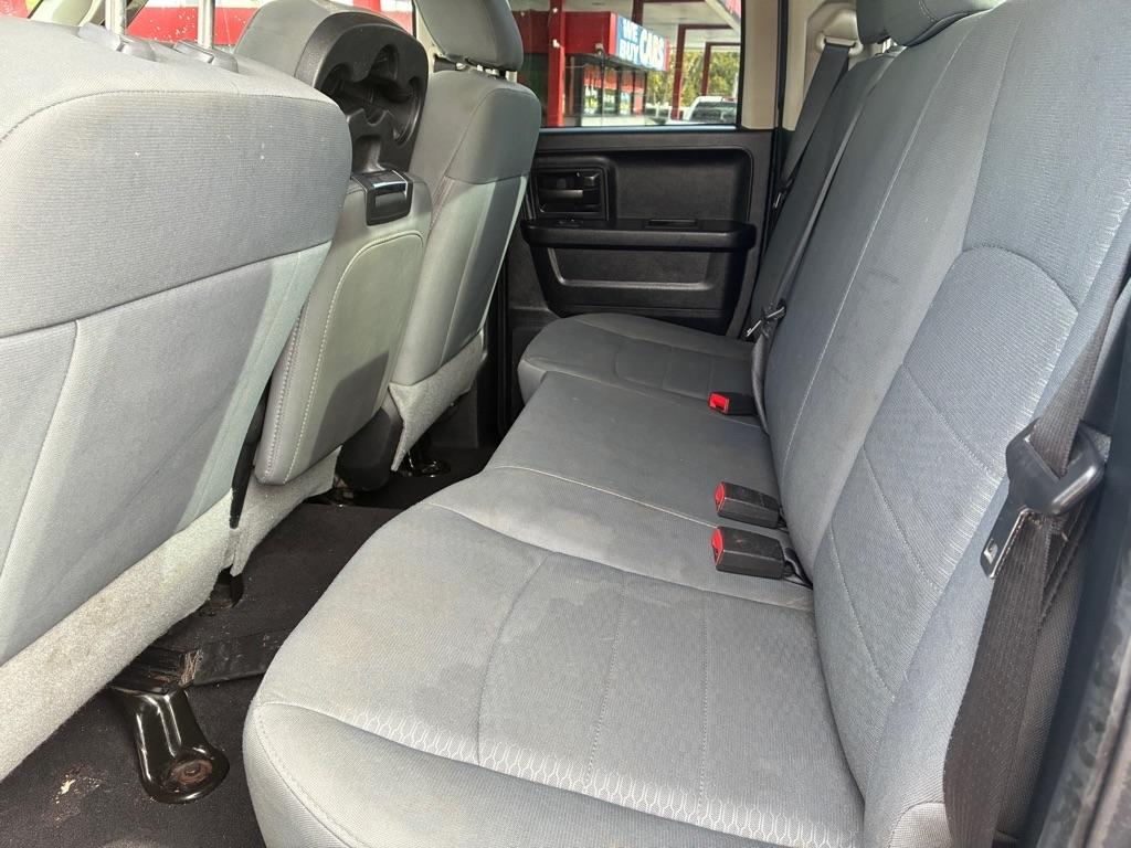 RAM 1500 Tradesman Quad Cab 4WD 2016