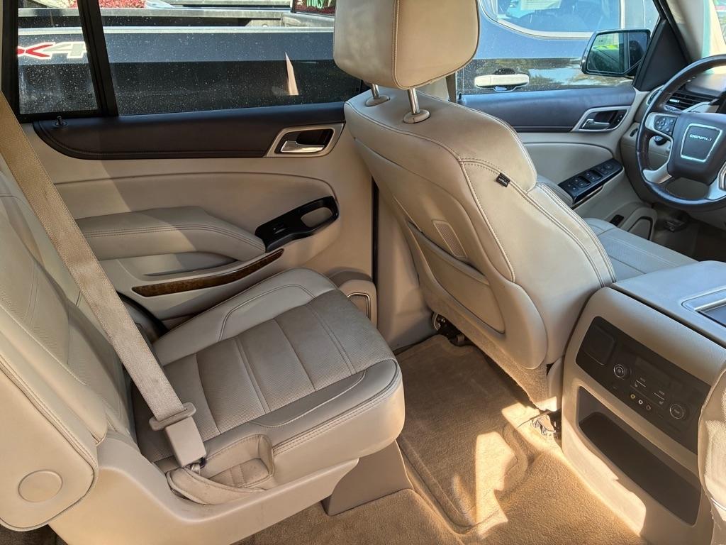 GMC Yukon Denali 4WD 2015