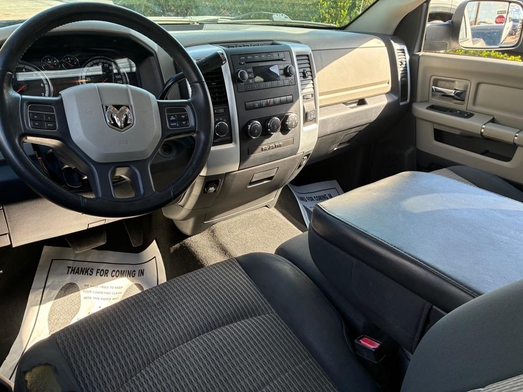 RAM 1500 SLT Crew Cab 4WD 2012
