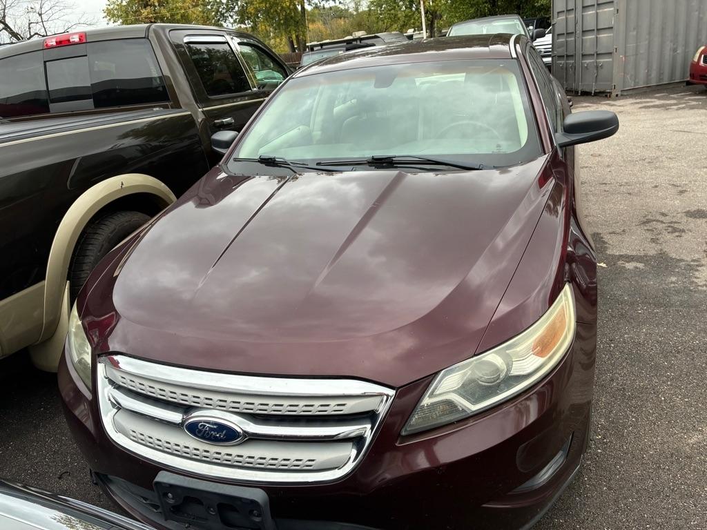 Ford Taurus SE FWD 2011