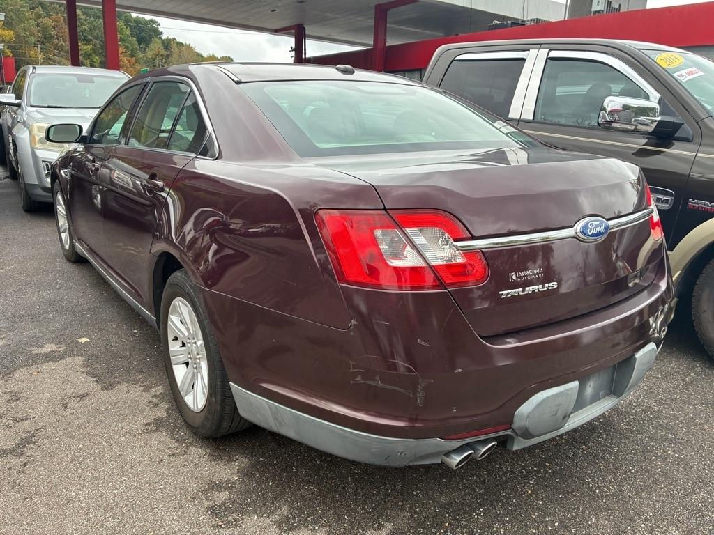 Ford Taurus SE FWD 2011