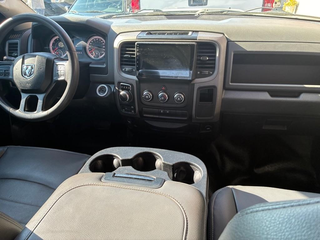 RAM 1500 Tradesman Quad Cab 4WD 2018