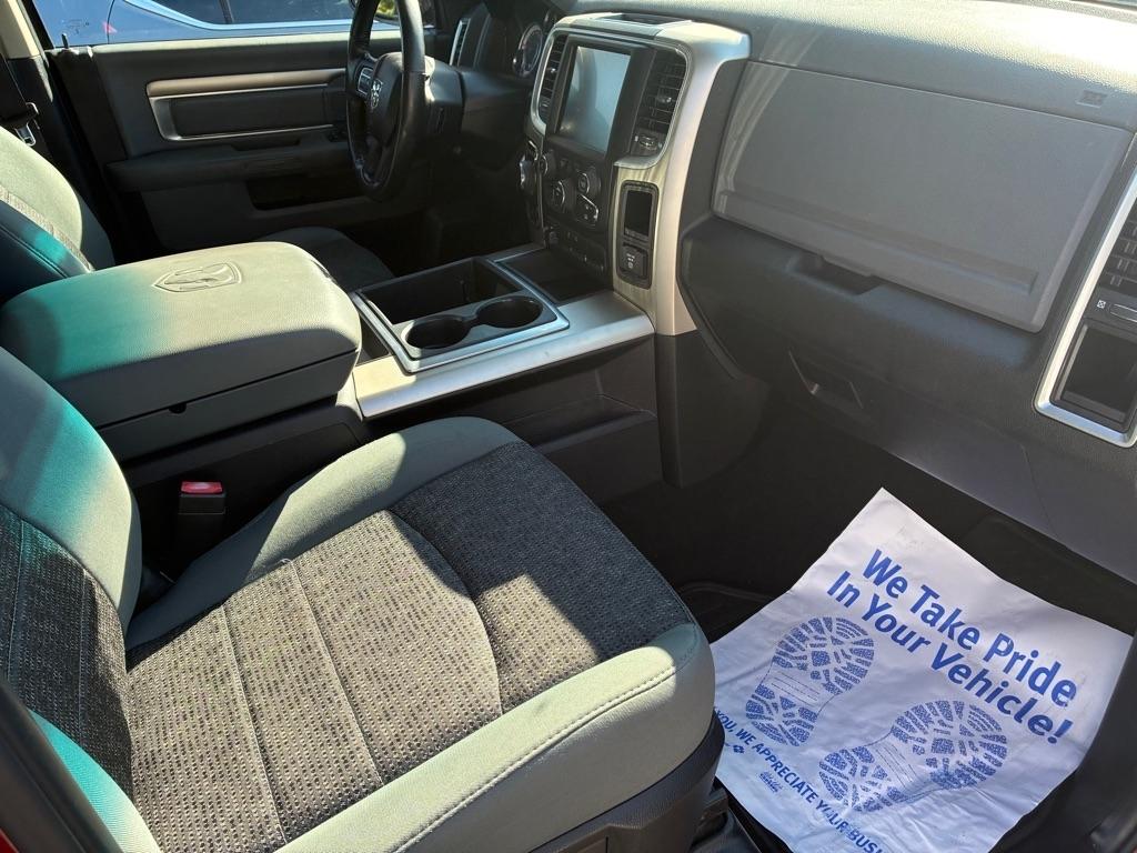 RAM 1500 SLT Quad Cab 4WD 2014