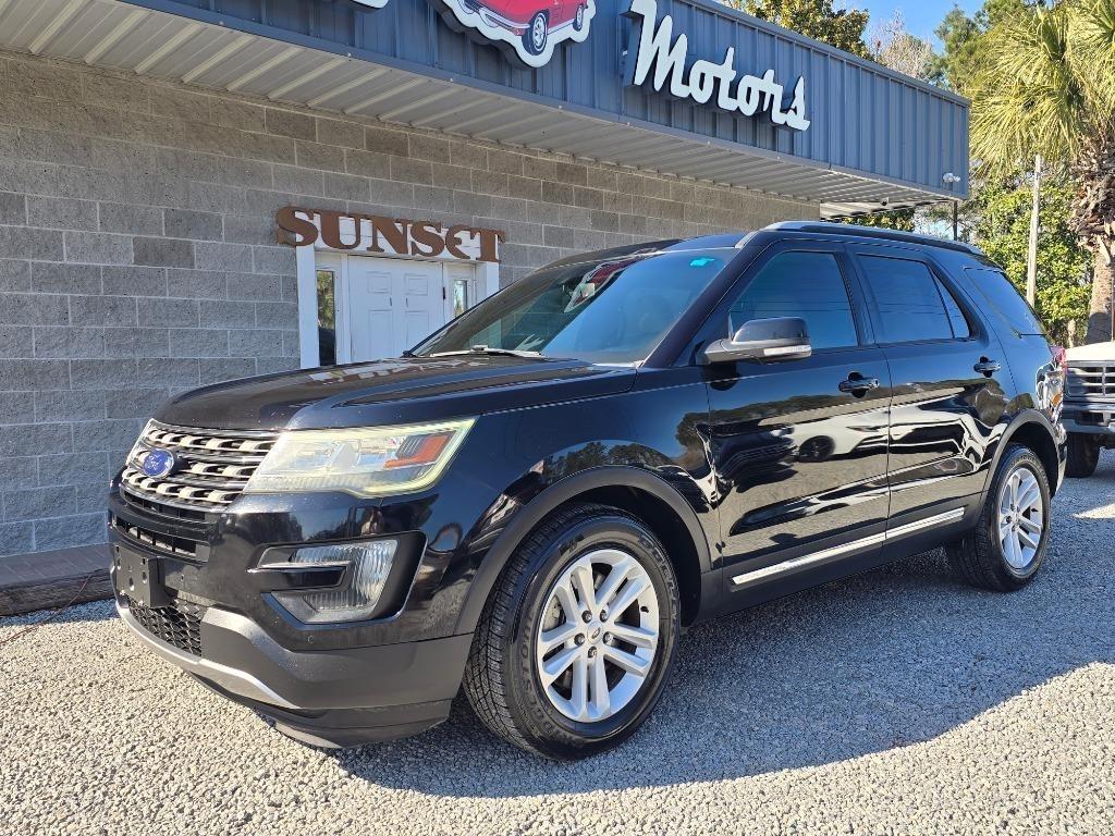2016 Ford Explorer FWD 4dr XLT