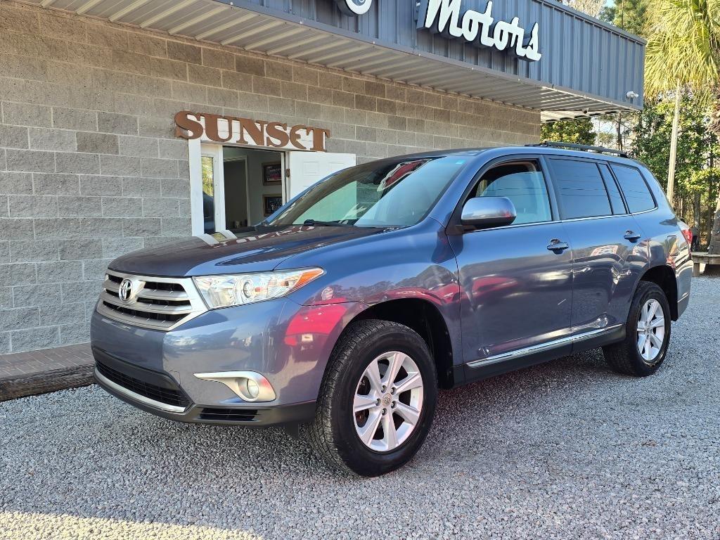 2011 Toyota Highlander FWD 4dr V6 Base (Natl)
