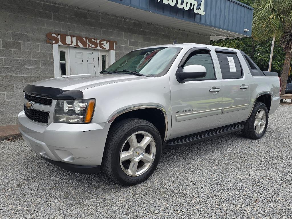 2010 Chevrolet Avalanche 2WD Crew Cab LT