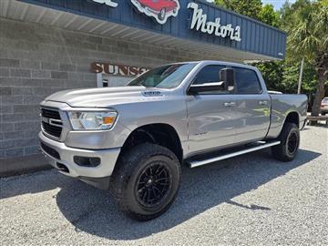 2019 RAM 1500 Big Horn/Lone Star 4x4 Crew Cab 6'4" Box