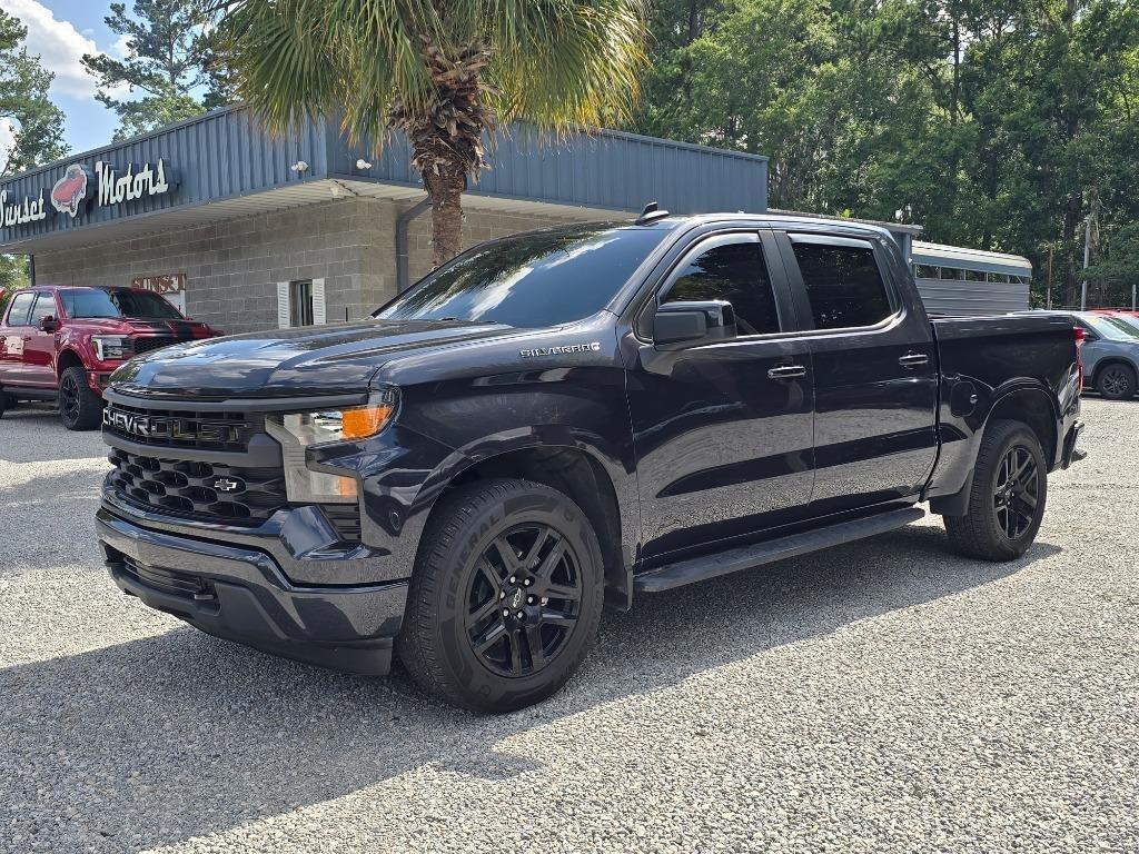 2023 Chevrolet Silverado 1500 2WD Crew Cab 147" Custom