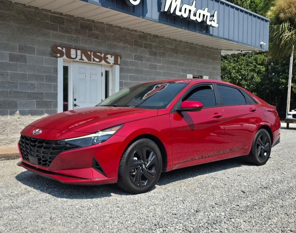 2022 Hyundai Elantra SEL IVT