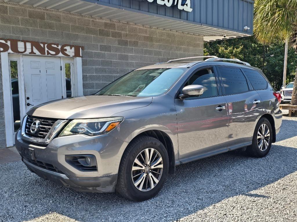 2017 Nissan Pathfinder FWD SL
