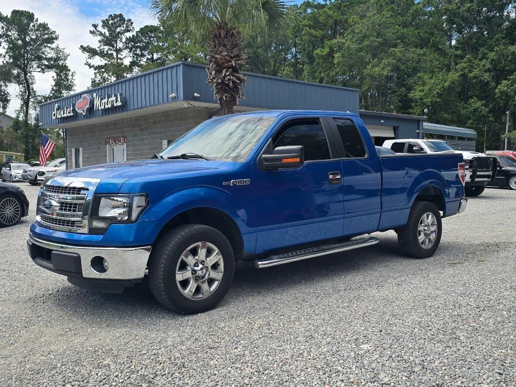 2013 Ford F-150 2WD SuperCab 145" XLT