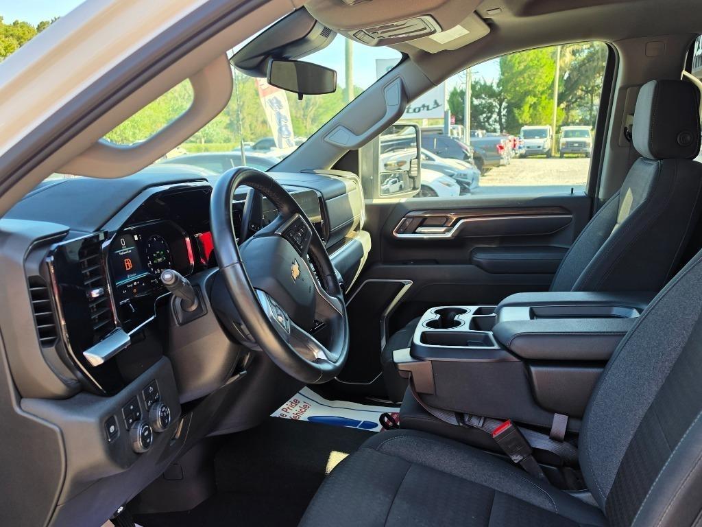 2025 Chevrolet Silverado 2500HD LT - Photo 19