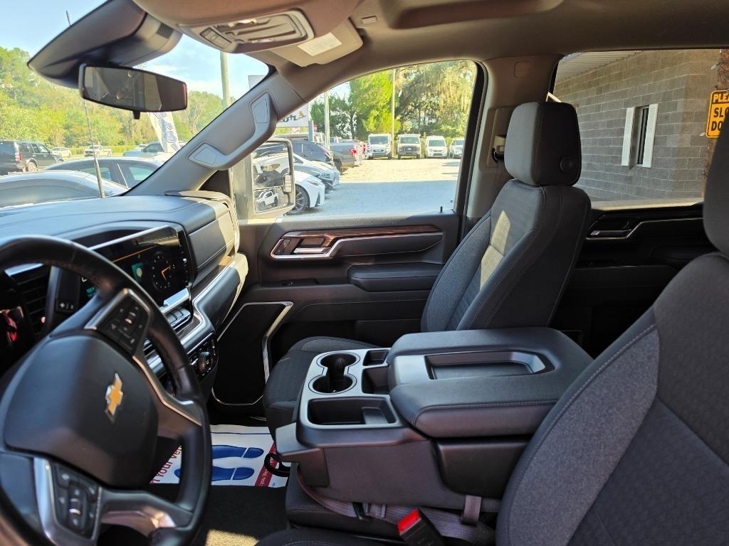 2025 Chevrolet Silverado 2500HD LT - Photo 23