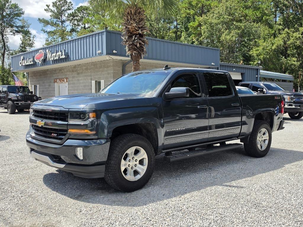 2017 Chevrolet Silverado 1500 4WD Crew Cab 143.5" LT w/2LT