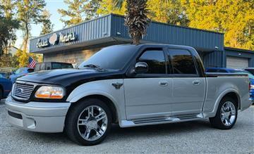 2003 Ford F-150 SuperCrew 139" Harley-Davidson