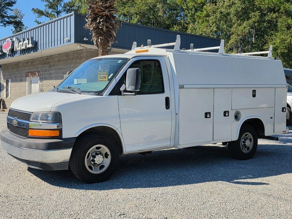 2017 Chevrolet Express Cutaway