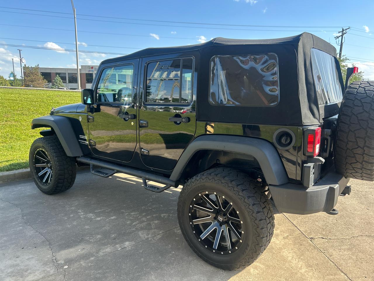 Jeep Wrangler JK Unlimited Sport 4WD 2018
