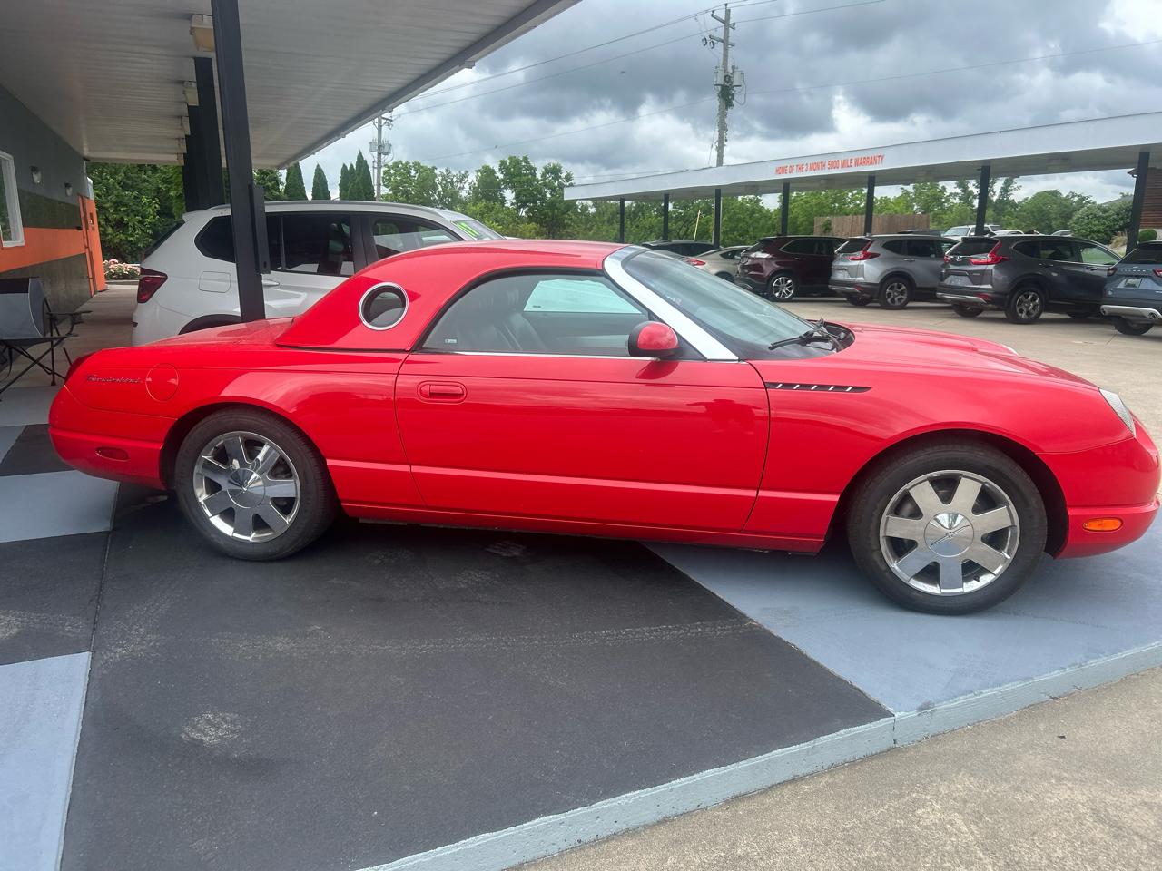 Ford Thunderbird Deluxe 2002