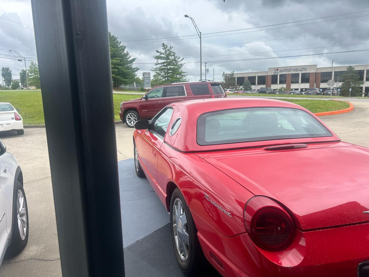 Ford Thunderbird Deluxe 2002