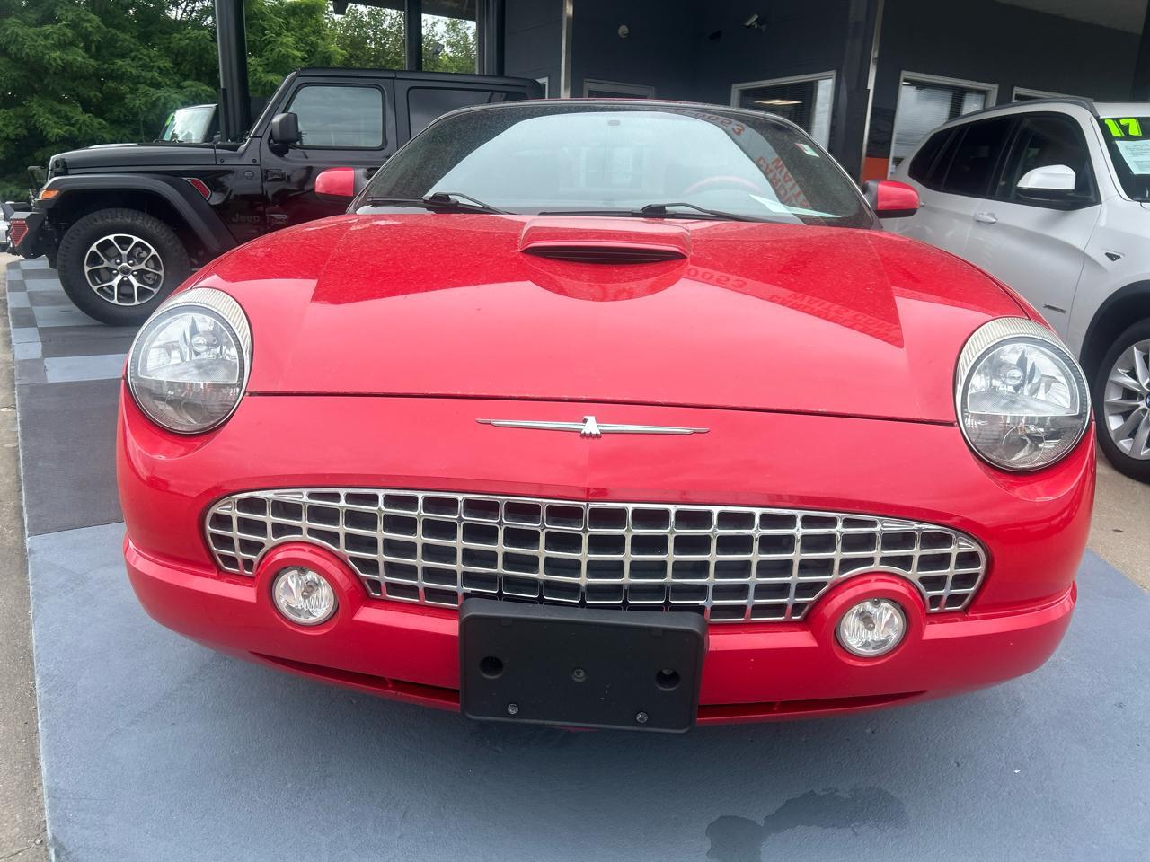 Ford Thunderbird Deluxe 2002