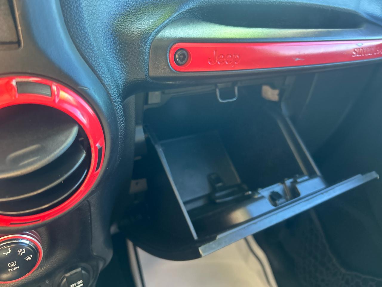 Jeep Wrangler Sport 4WD 2016