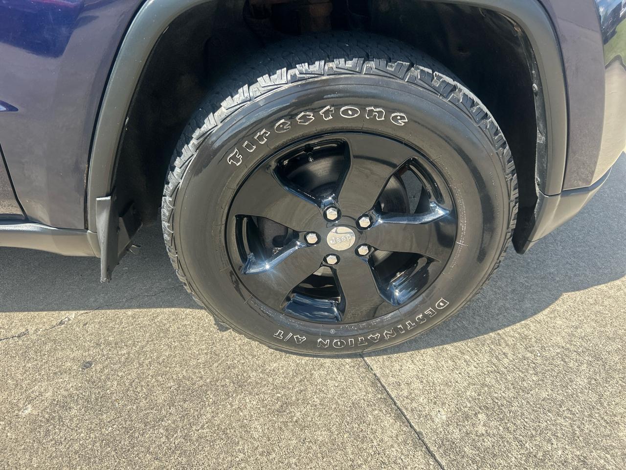 Jeep Grand Cherokee Laredo 4WD 2013