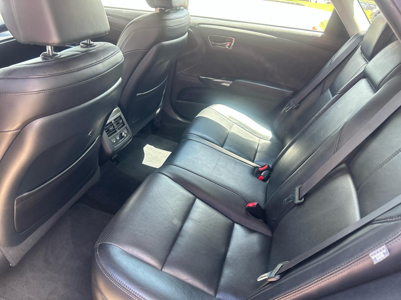 Toyota Avalon Limited AWD 2016