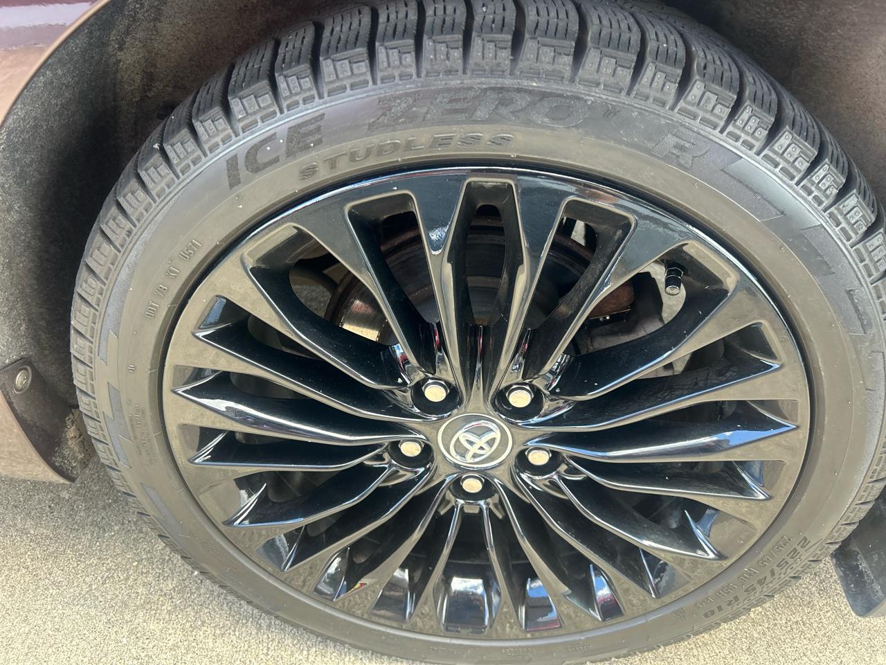 Toyota Avalon Limited AWD 2016