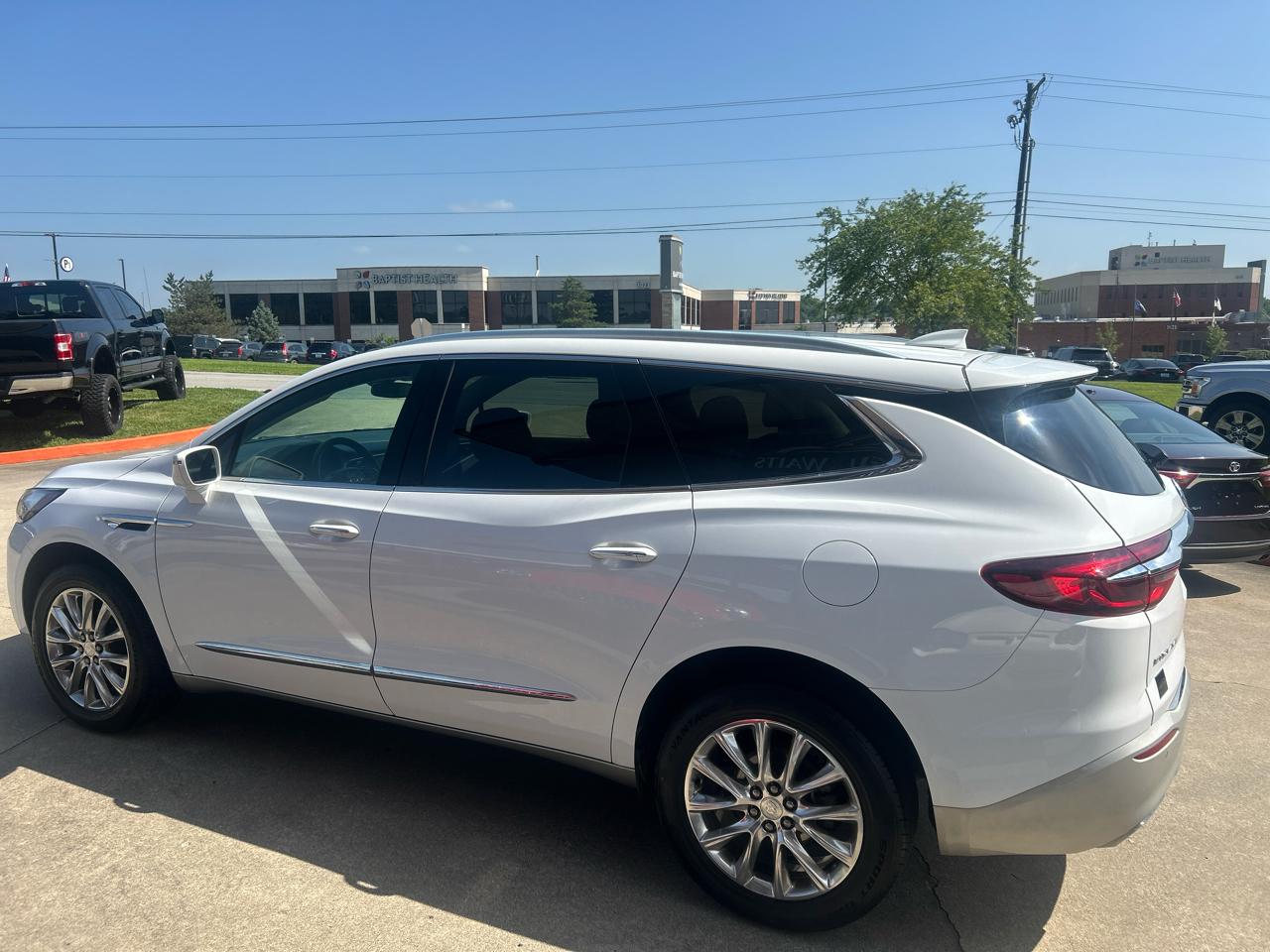 Buick Enclave Essence FWD 2020
