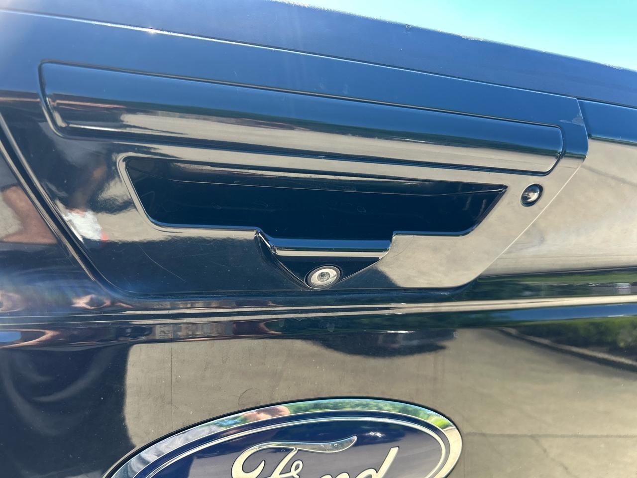 Ford F-150 4WD SuperCrew 139" Lariat 2018