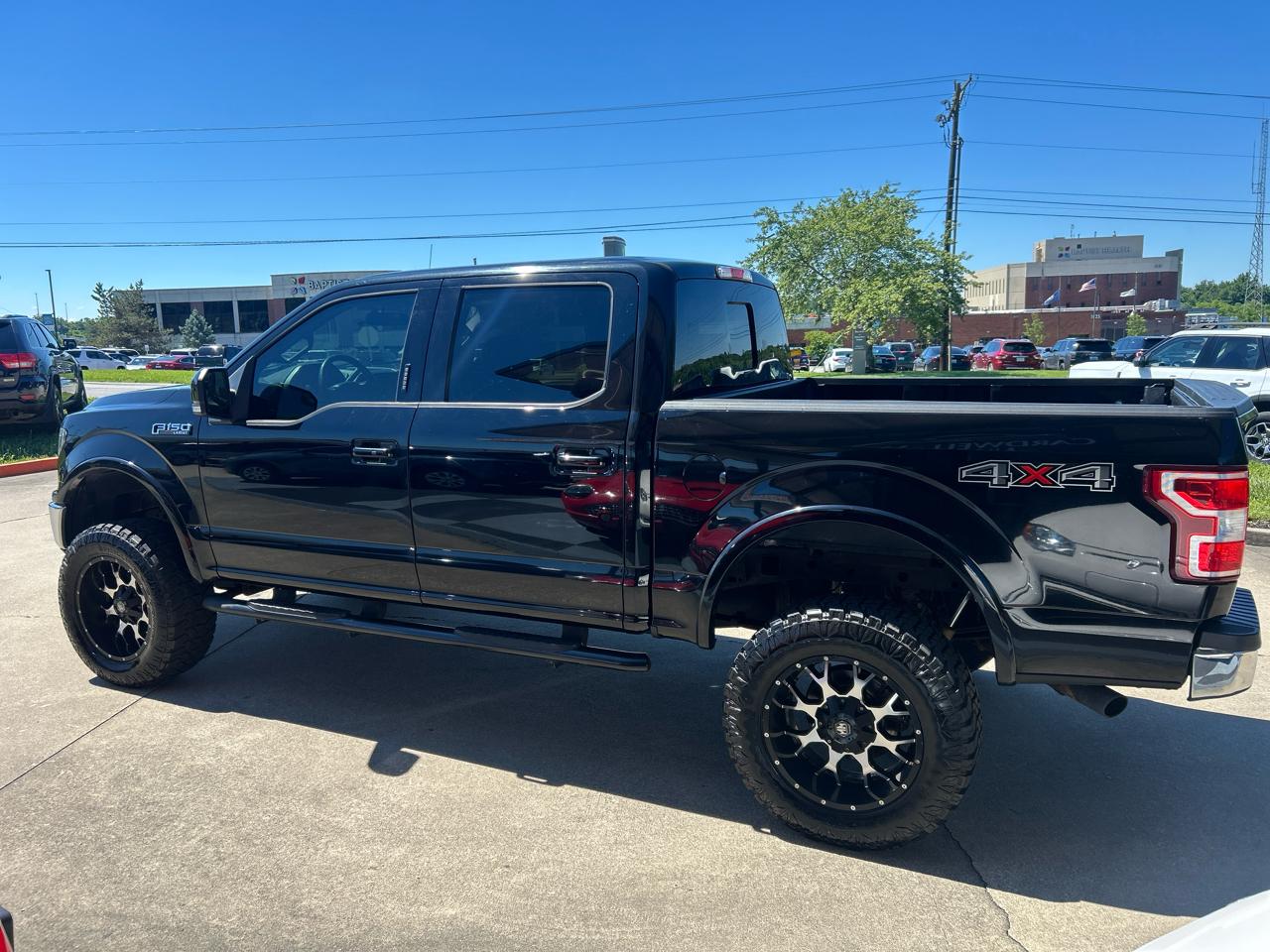 Ford F-150 4WD SuperCrew 139" Lariat 2018