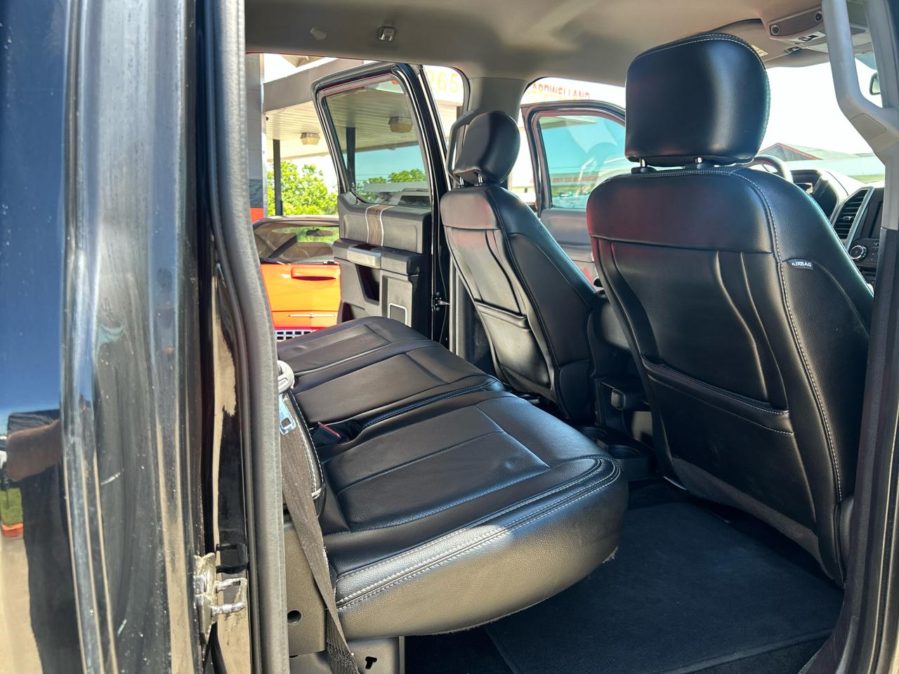 Ford F-150 4WD SuperCrew 139" Lariat 2018