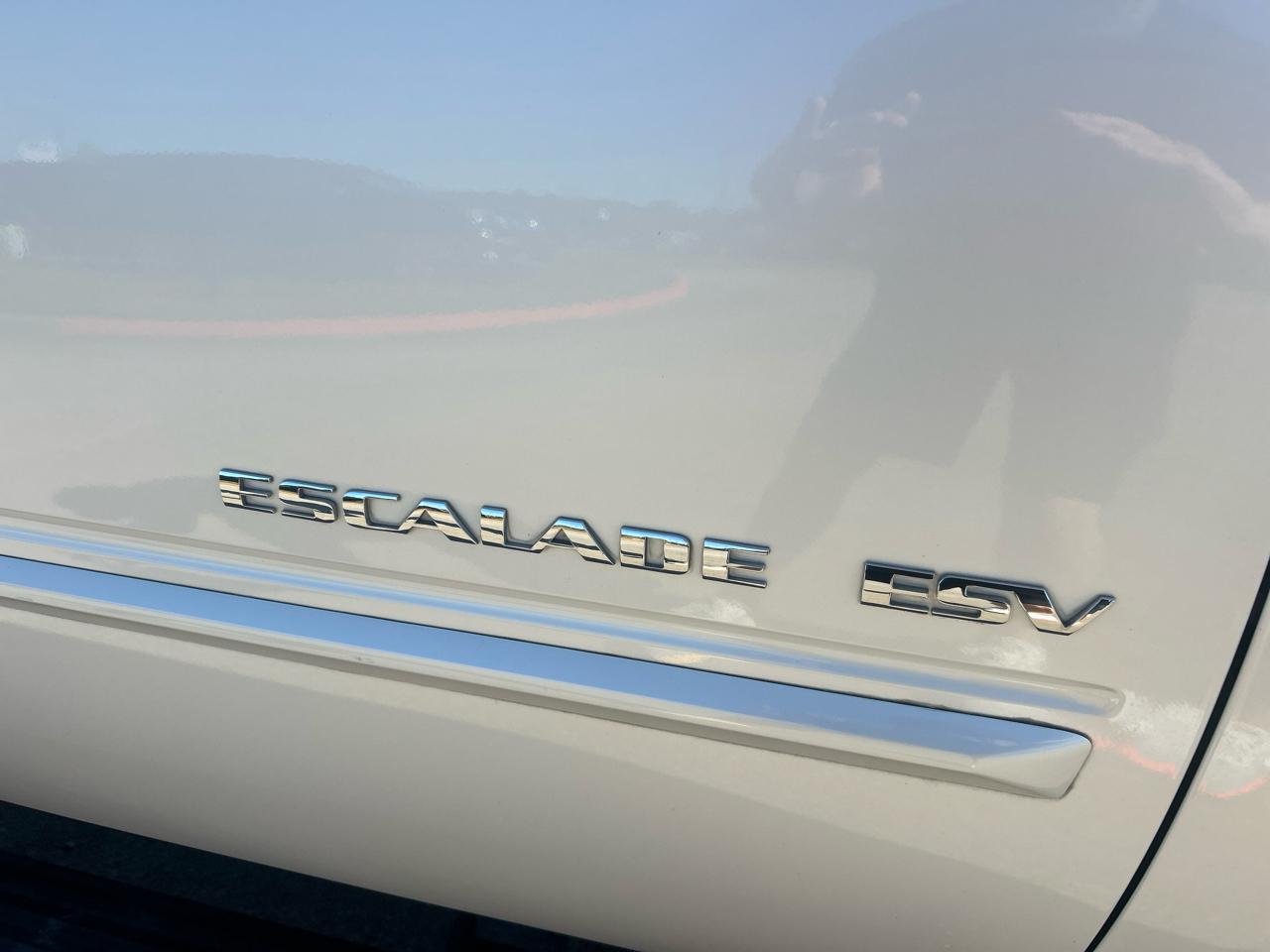 Cadillac Escalade ESV 2WD Premium 2013