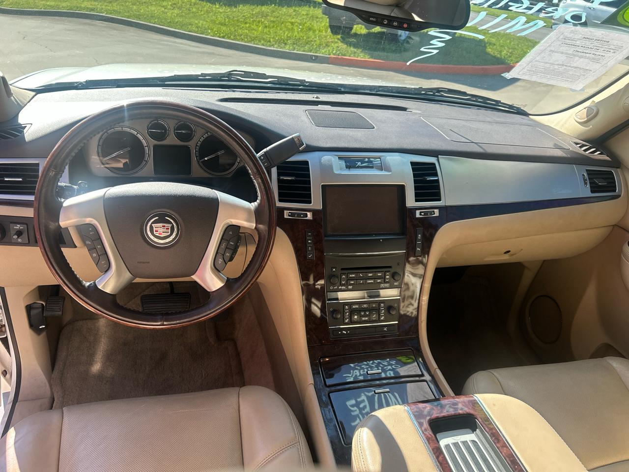 Cadillac Escalade ESV 2WD Premium 2013