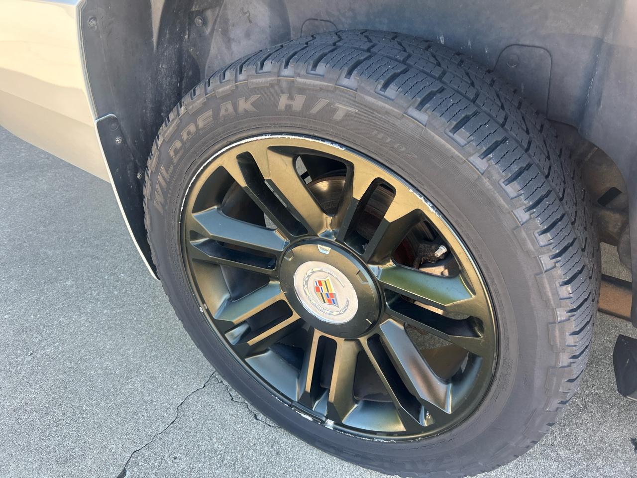 Cadillac Escalade ESV 2WD Premium 2013