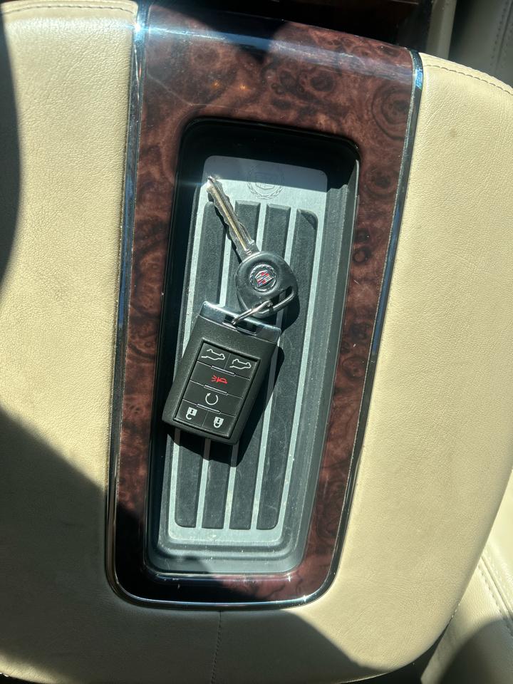 Cadillac Escalade ESV 2WD Premium 2013