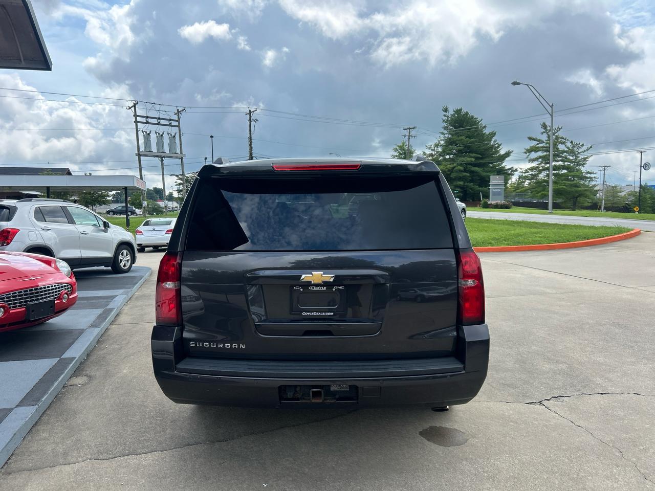 Chevrolet Suburban LT 4WD 2016
