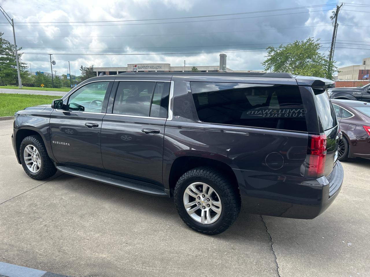 Chevrolet Suburban LT 4WD 2016